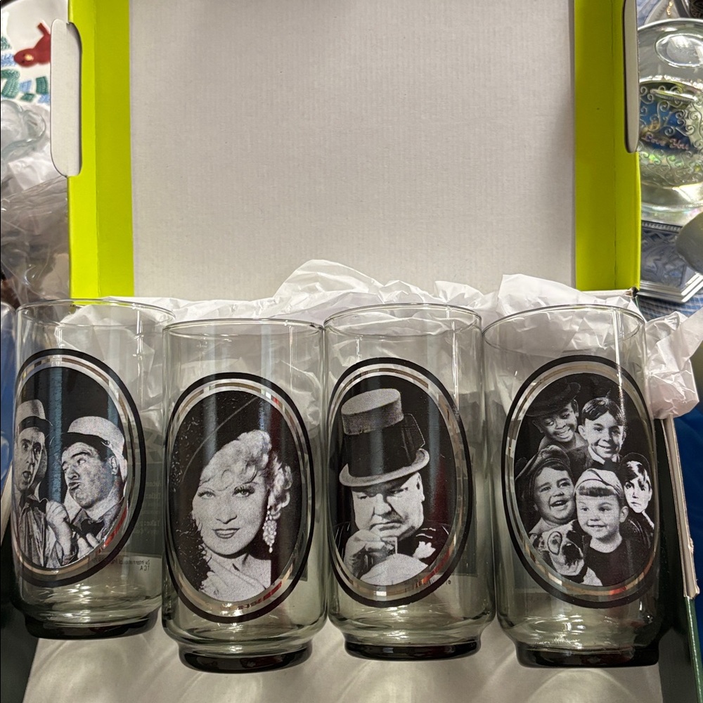 Vintage Black and White Movie Star Glasses Set from Arby’s from 1979